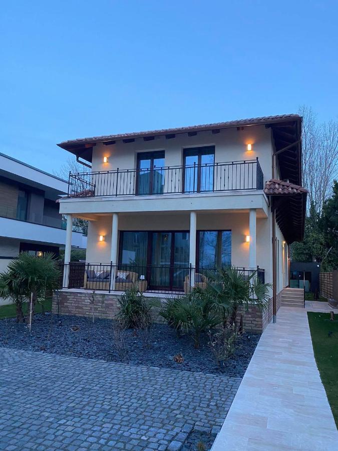 Dv Premium Apartments Siófok Exteriör bild